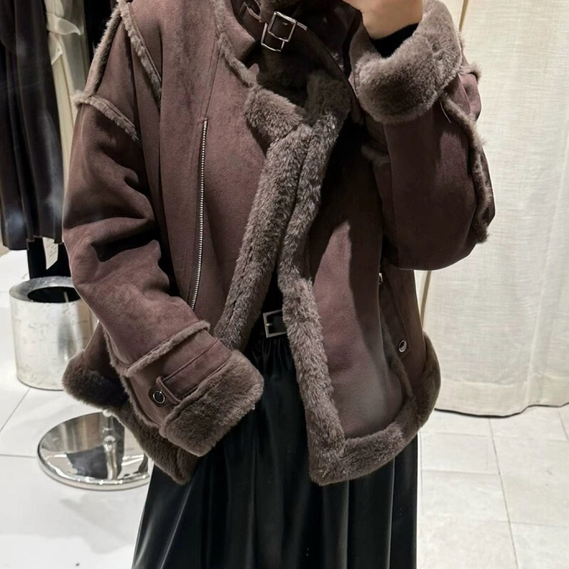 F31皮毛一体加绒加厚鹿皮绒外套冬季新款韩系高级感机车外套女