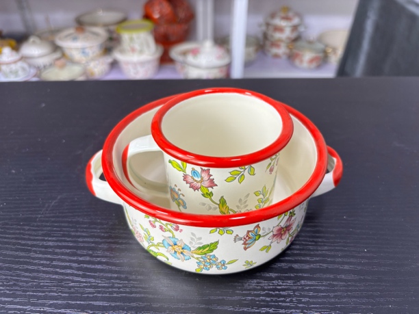 珐琅搪瓷可爱高品质儿童复古创意手绘陶瓷杯盘杯子餐具双耳家用