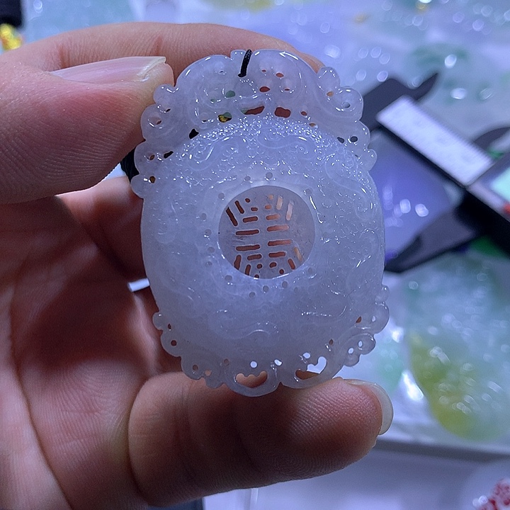 颈饰未镶嵌翡翠天然翡翠A货吊坠