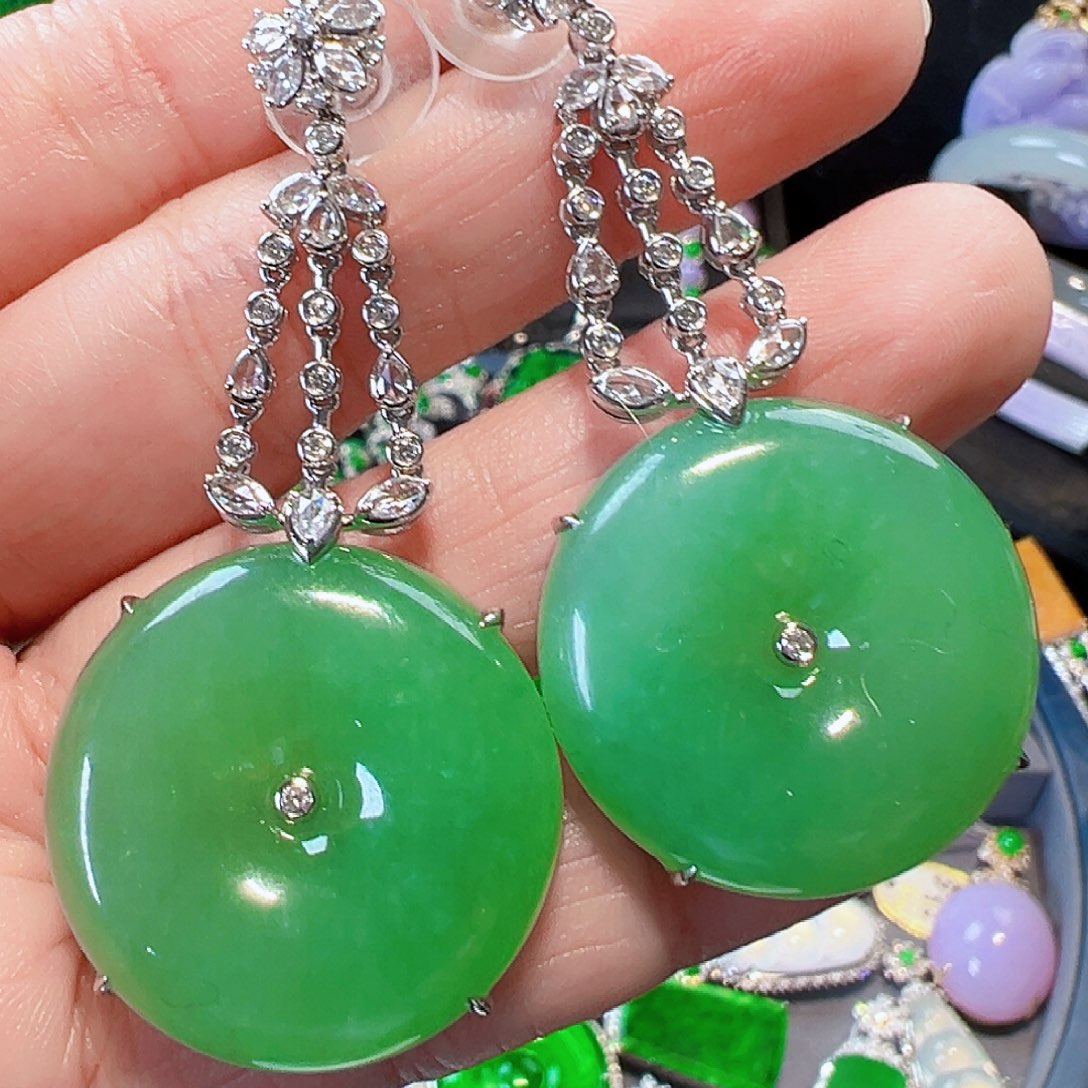 翡翠耳饰18K金镶嵌签收后24小时鉴赏期