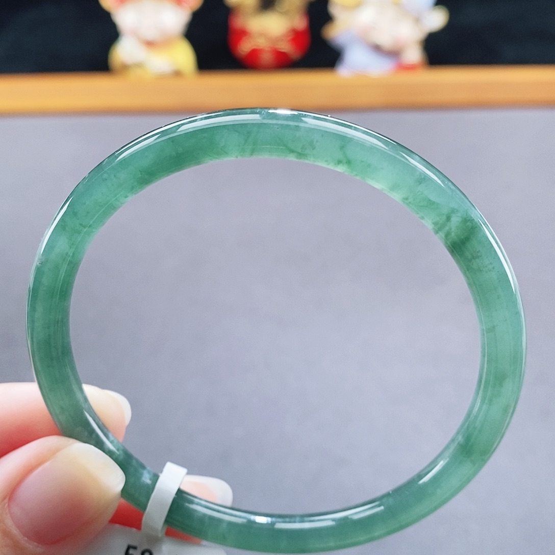 翡翠未镶嵌手镯117