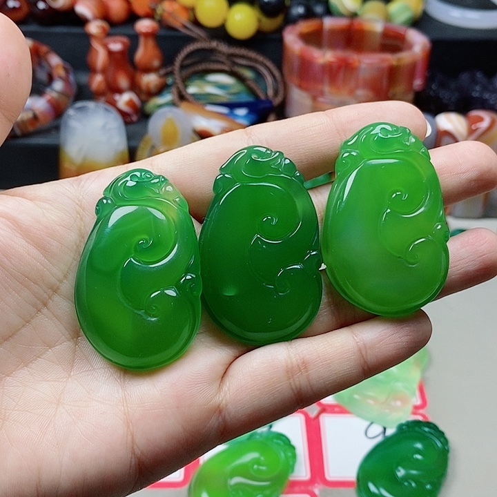 未镶嵌吊坠(不含链)玛瑙/玉髓石**秀