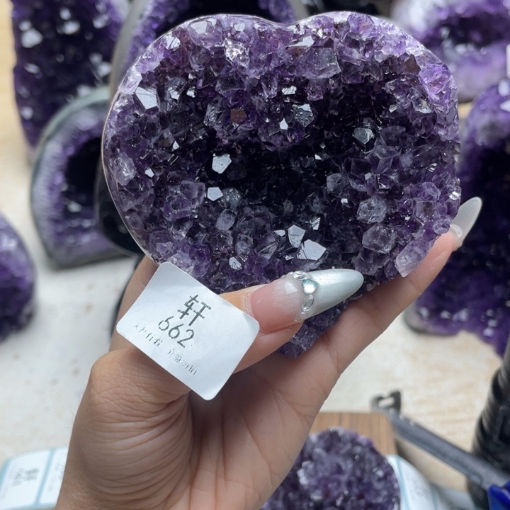 未镶嵌紫晶大型摆件（非配饰）磨****座