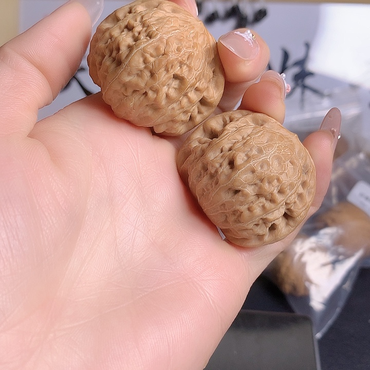 L***李文玩核桃把件铁锤40