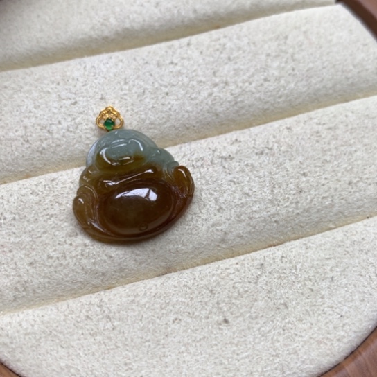 翡翠颈饰18K金镶嵌翡翠
