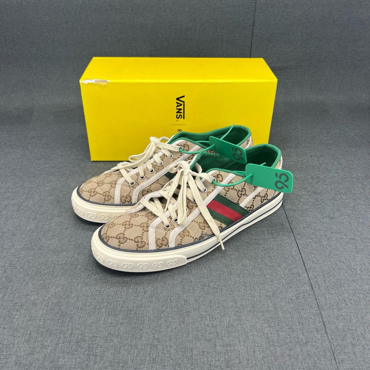 95新 GUCCI/古驰 码数43gucci 1977 乌木色满印 原盒