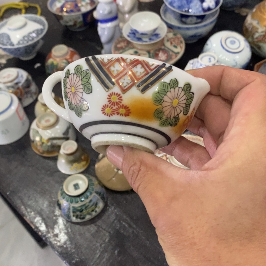 瓷片一切就变淡一些我想