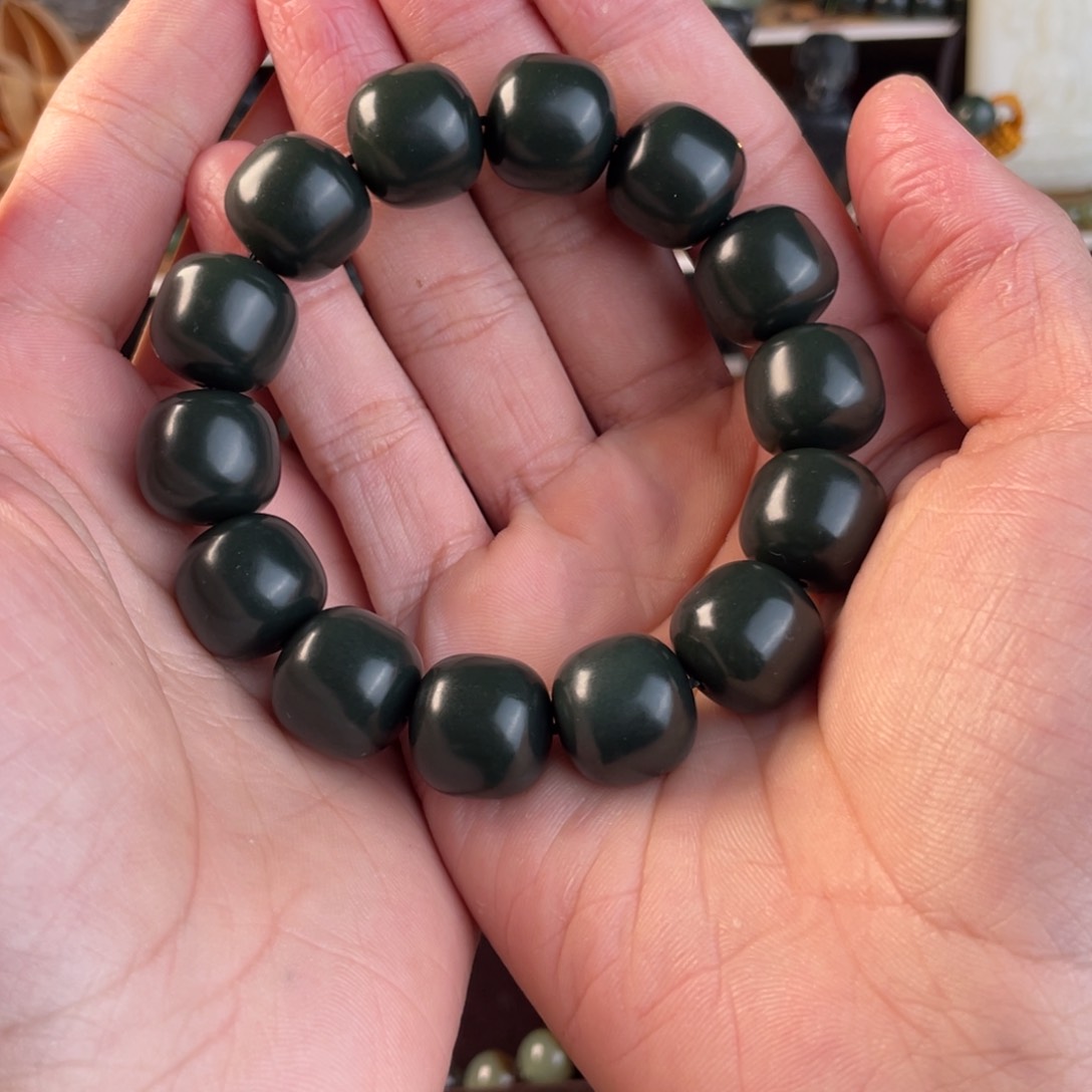 和田玉手链未镶嵌九****爷