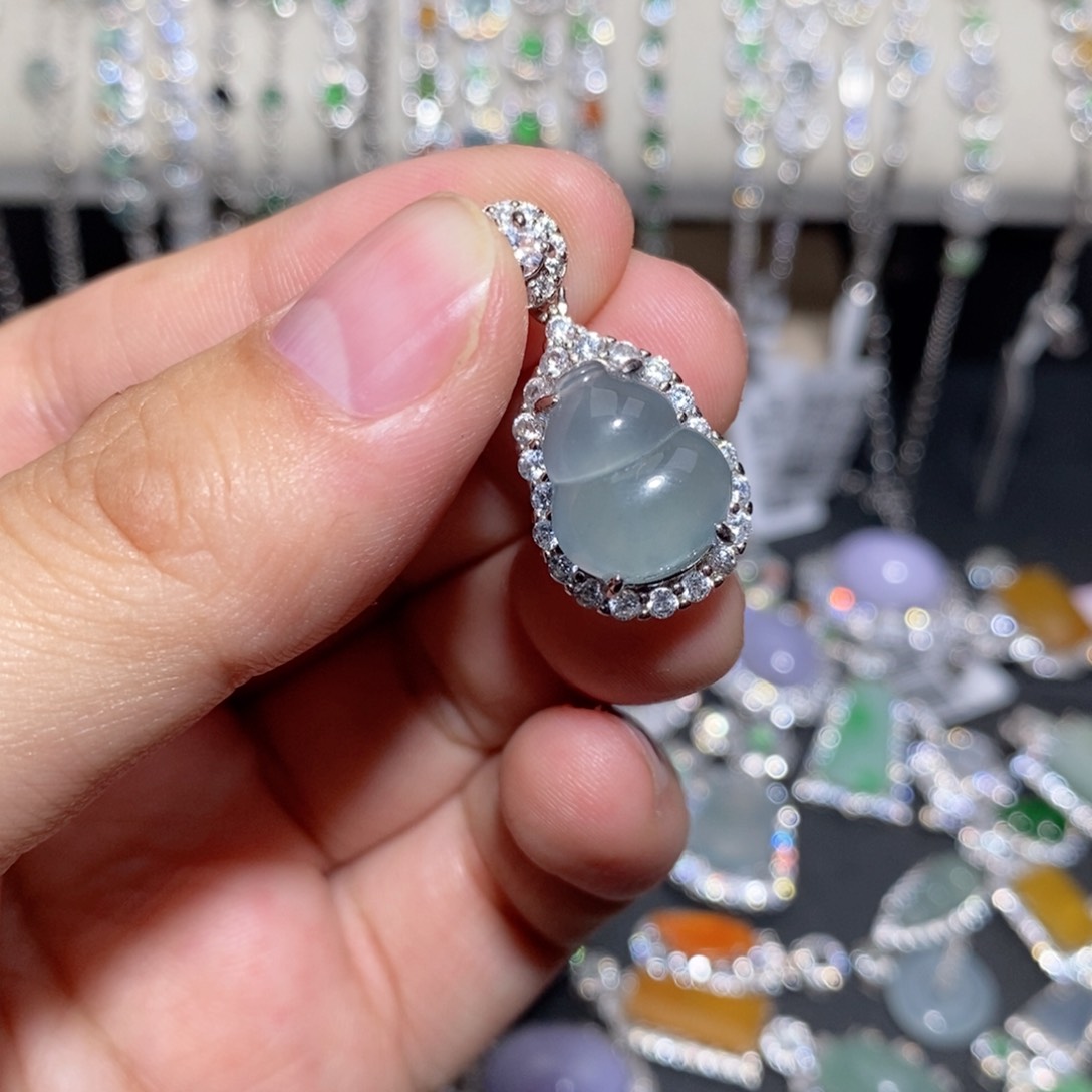 翡翠银S925镶嵌颈饰m n k