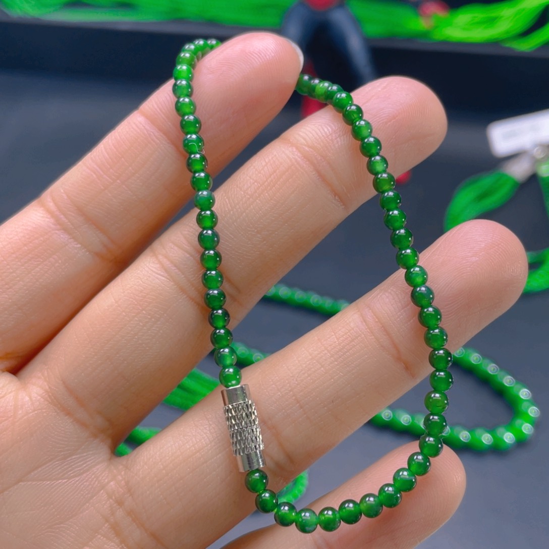 翡翠颈饰未镶嵌，1