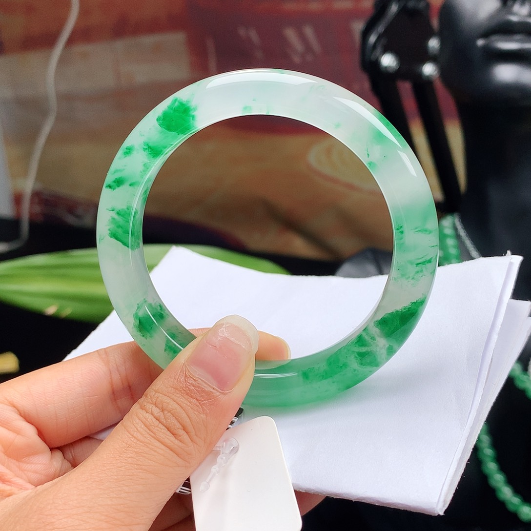 石英质玉手镯未镶嵌55