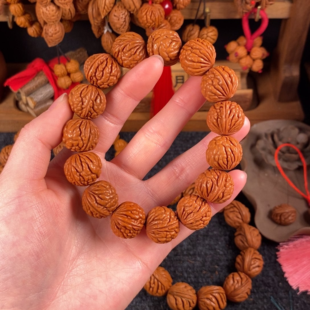 吊坠桃核桃枭手串