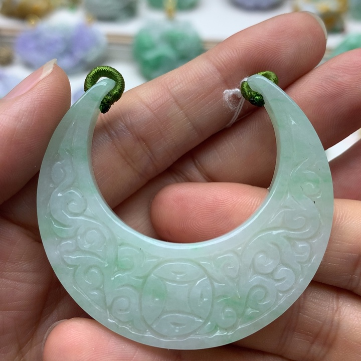 颈饰未镶嵌翡翠翡翠