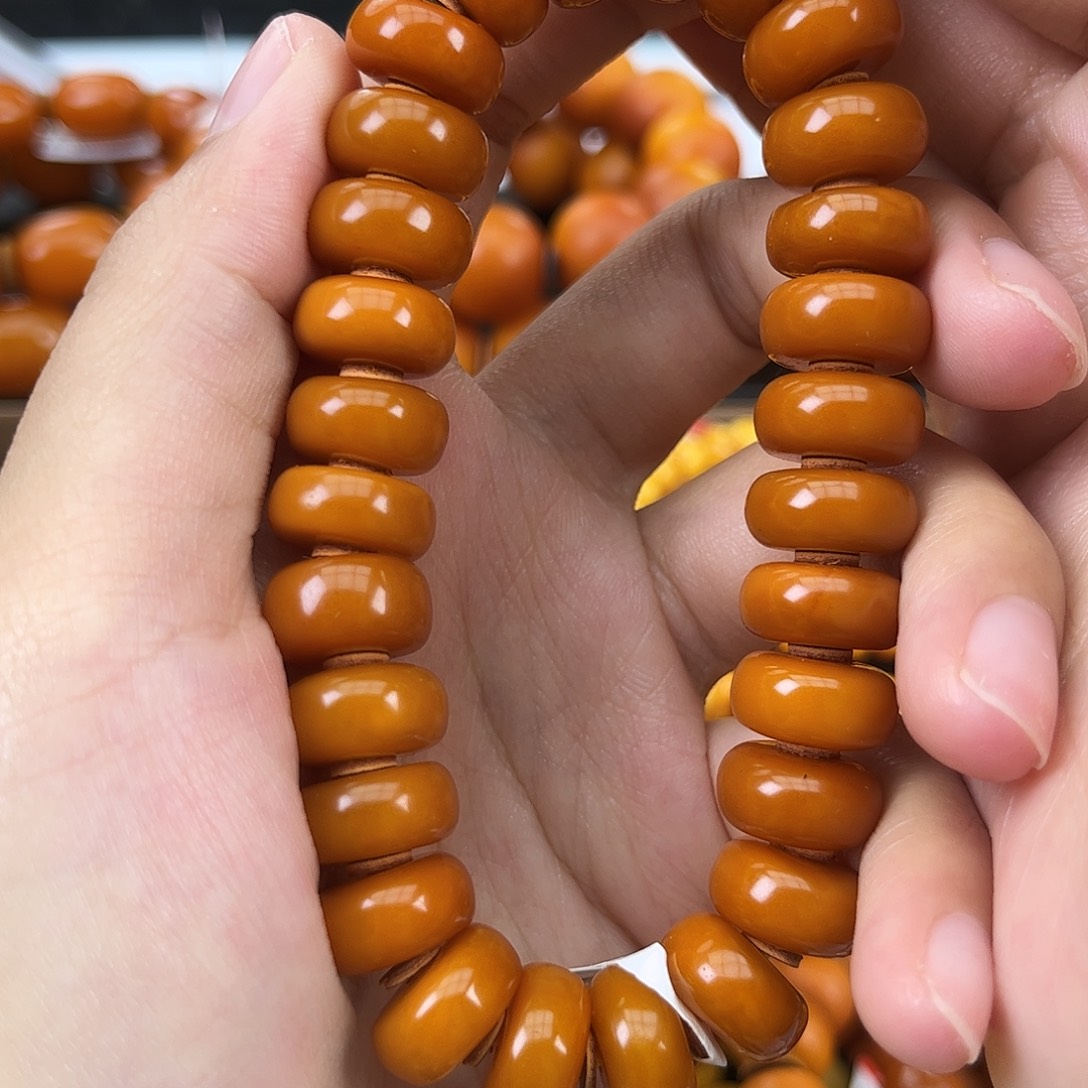 琥珀颈饰未镶嵌蜜蜡