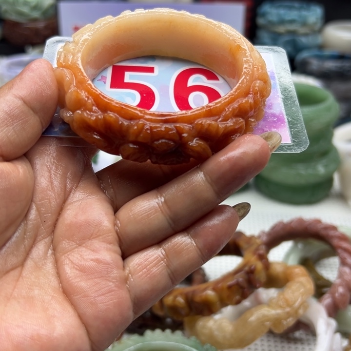 石英岩玉手镯未镶嵌