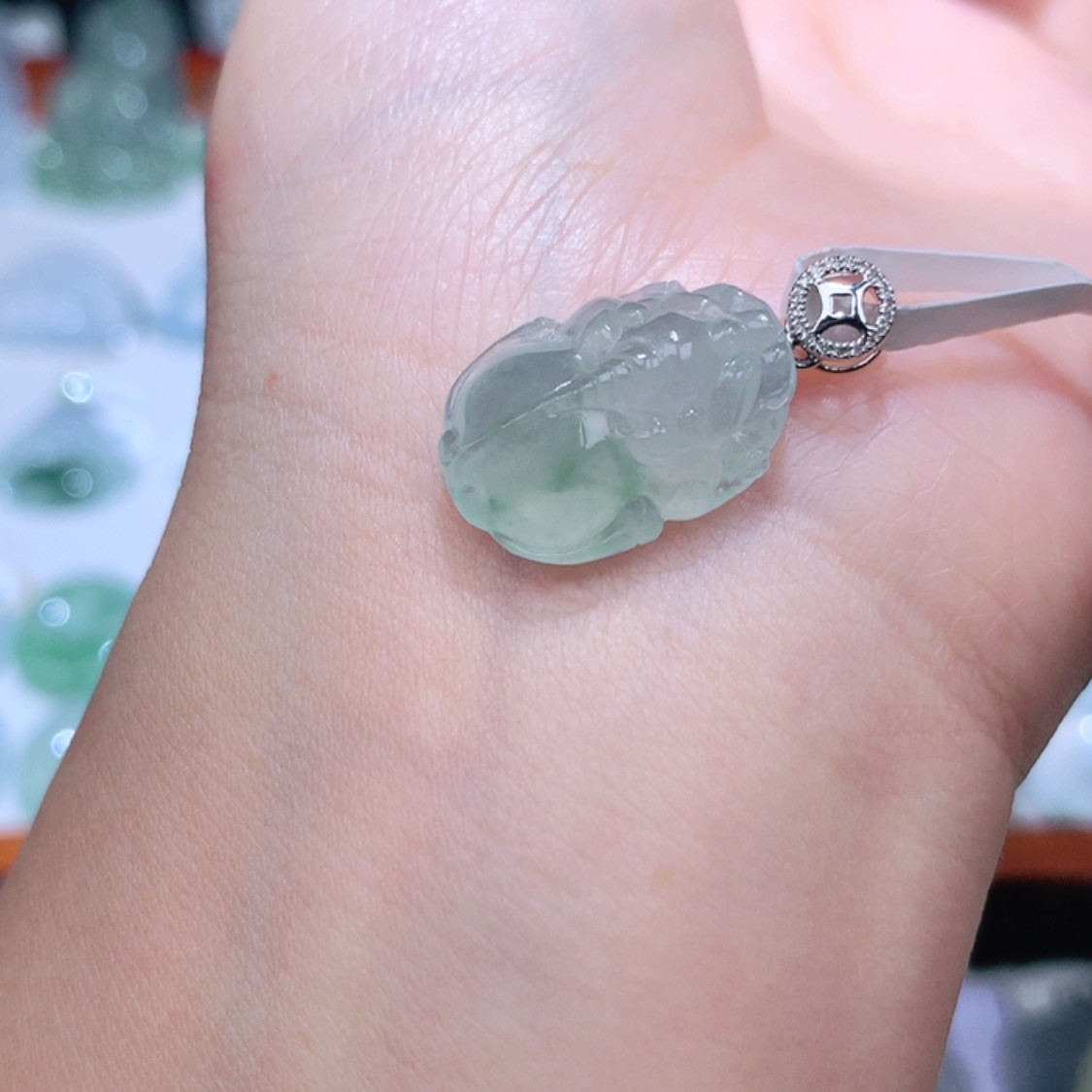 【闪购商品】翡翠颈饰18K金镶嵌珊*姐貔貅