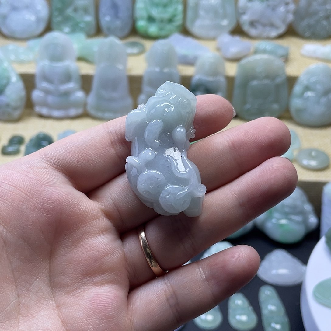 翡翠未镶嵌颈饰纯天然翡翠