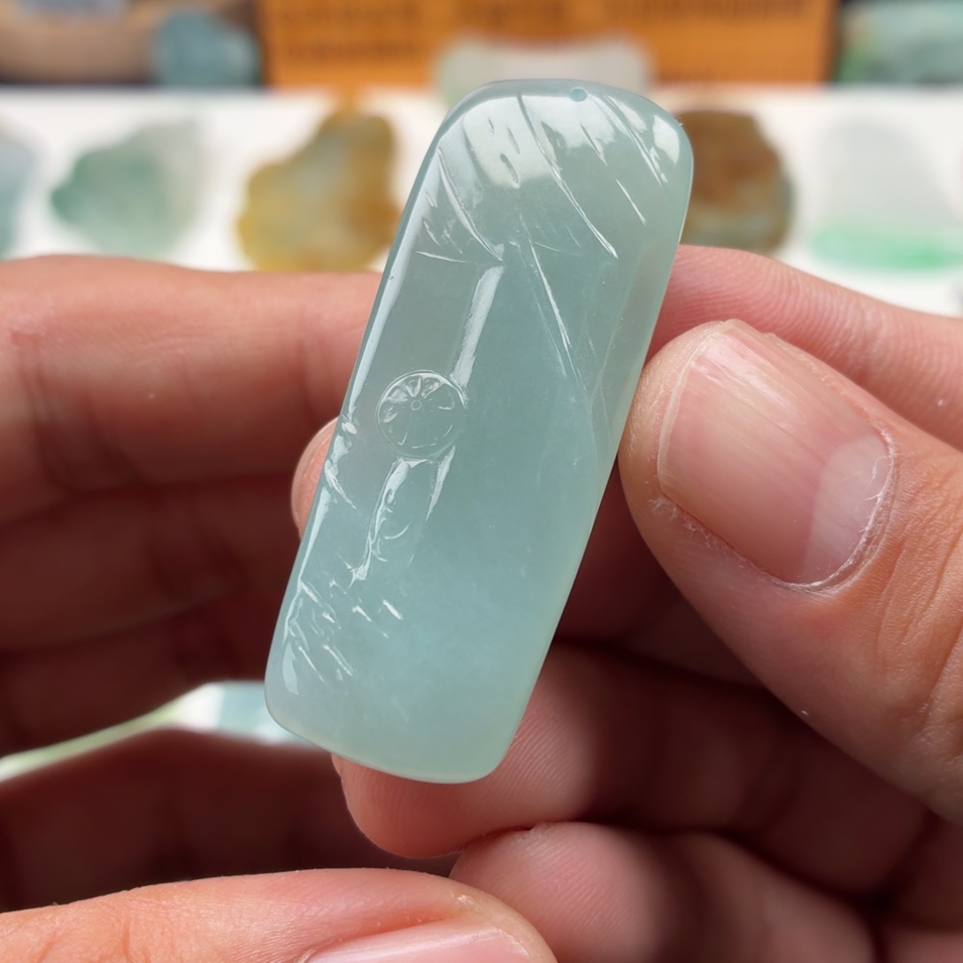 定制翡翠未镶嵌烟雨江南