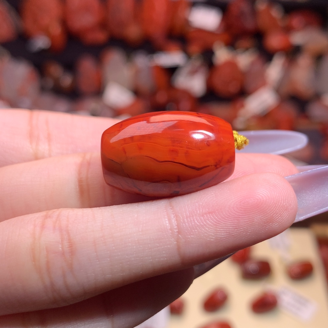 放***天南红玛瑙未镶嵌珠宝半成品桶珠