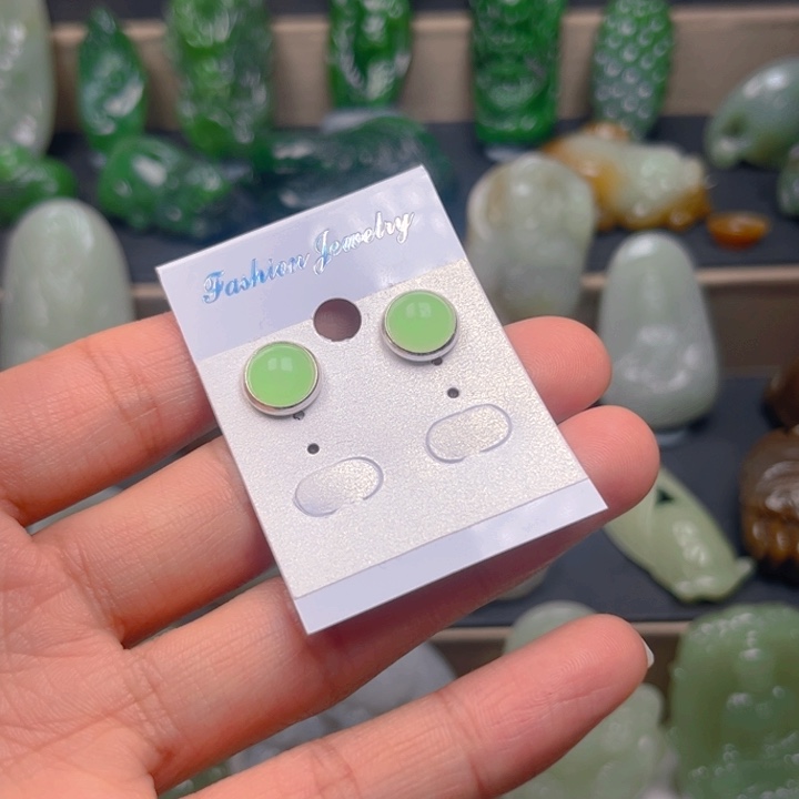 和田玉耳饰未镶嵌