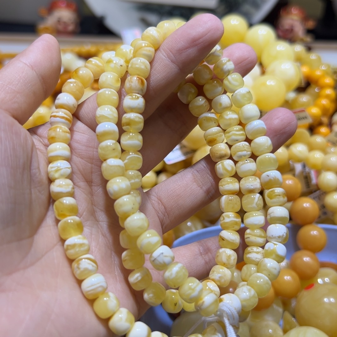 琥珀珠宝奇石未镶嵌