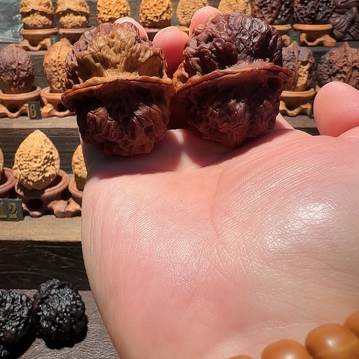 元***官核桃经典名款花彩皇冠44尺