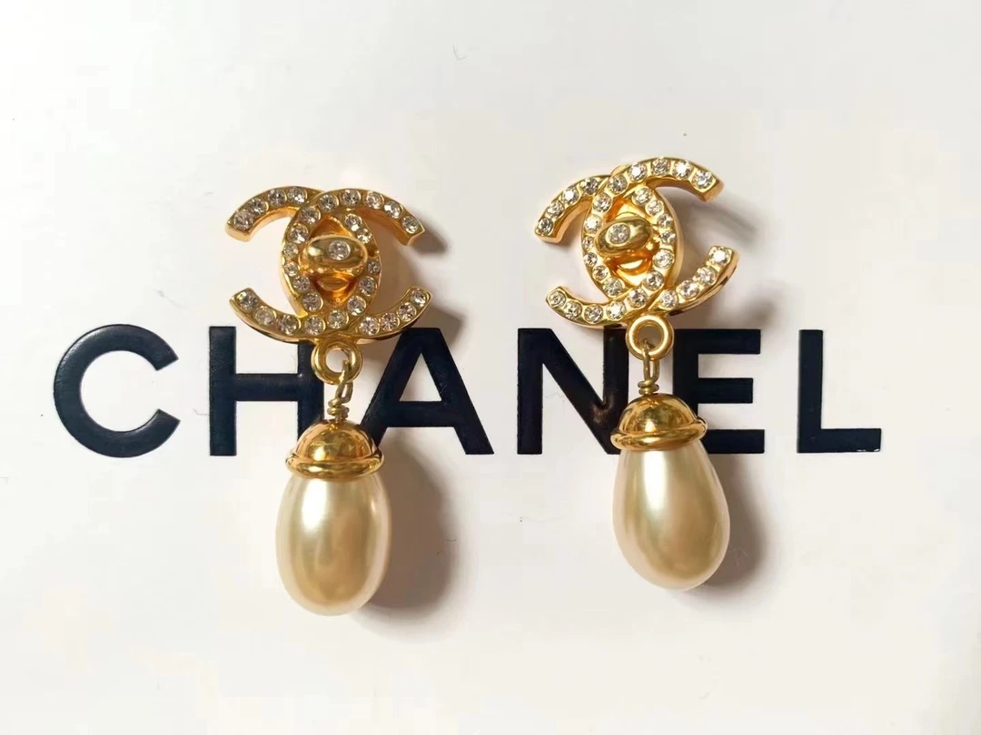 95新 Chanel/香奈儿 Chanel vintage香奈儿中古书包扣珍珠耳夹
