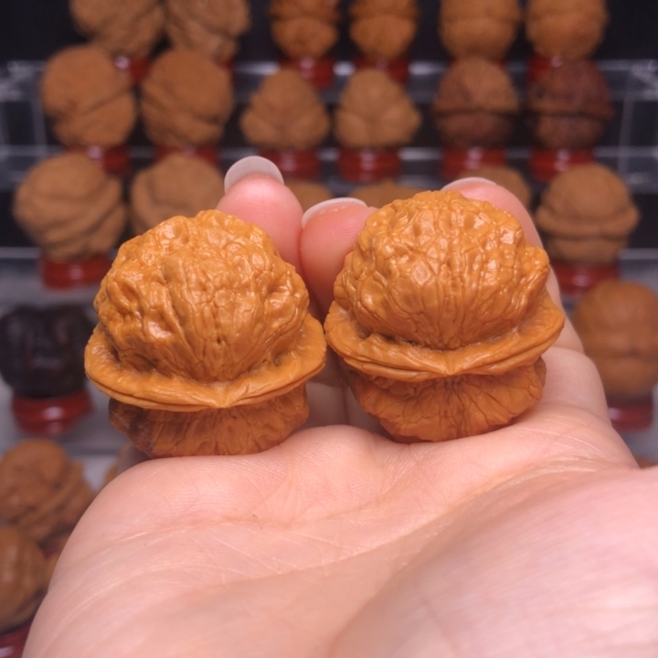 文玩核桃吊坠2龙鳞舍利疙瘩包