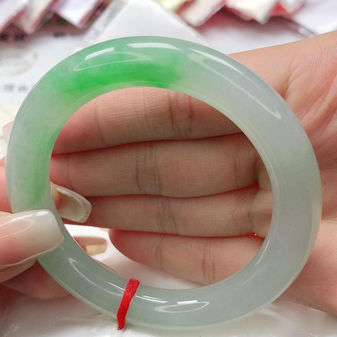 【闪购商品】翡翠手镯未镶嵌缅甸天然A货翡翠