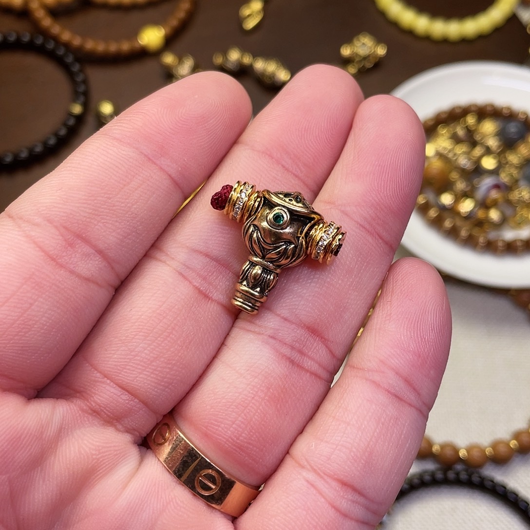 紫金鼠吊坠啊啊啊啊