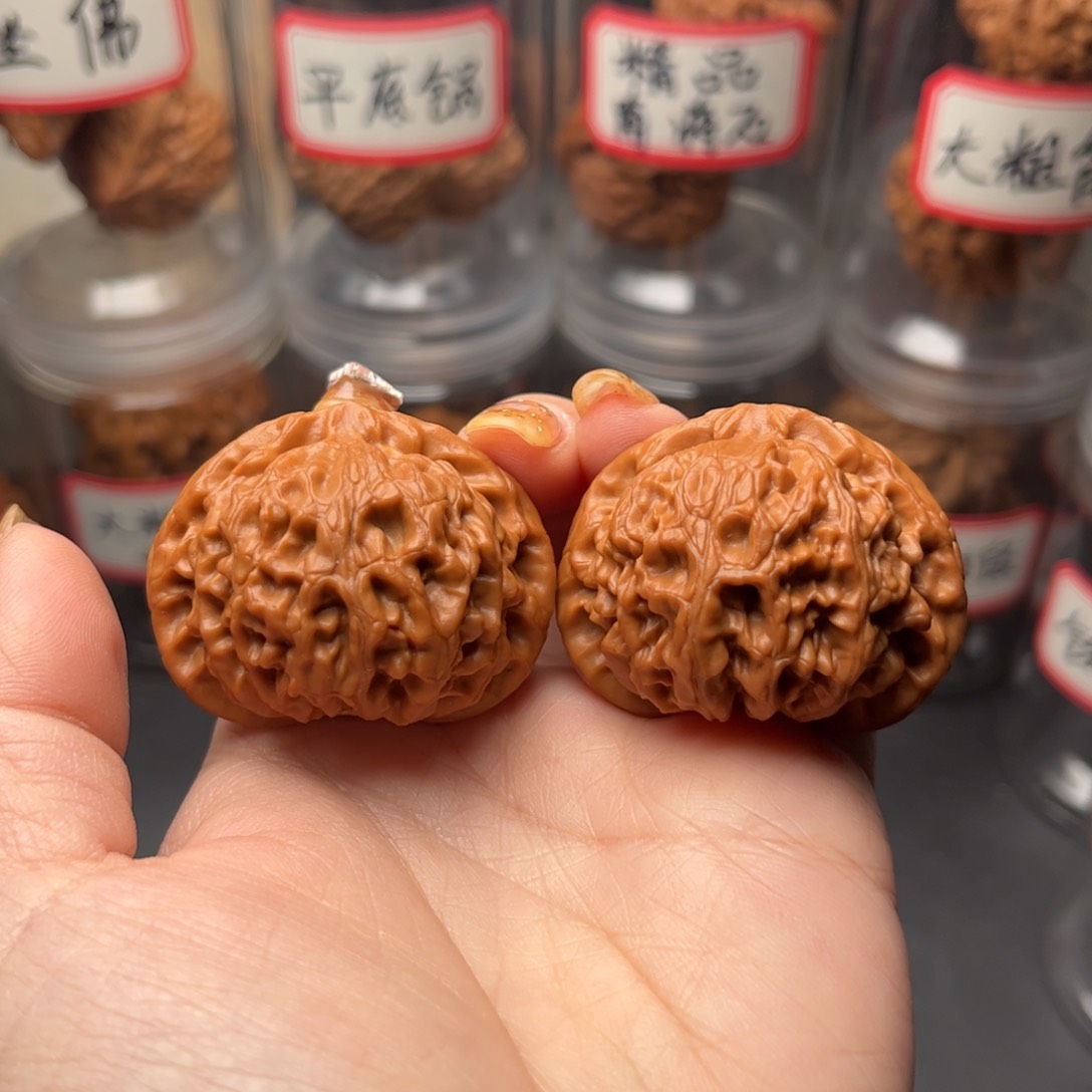 文玩核桃把件老树宫灯