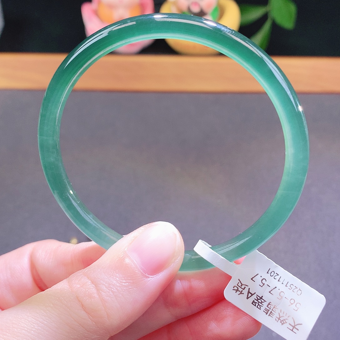 翡翠未镶嵌手镯天然翡翠