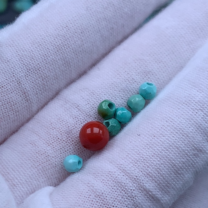 南红玛瑙未镶嵌珠宝奇石