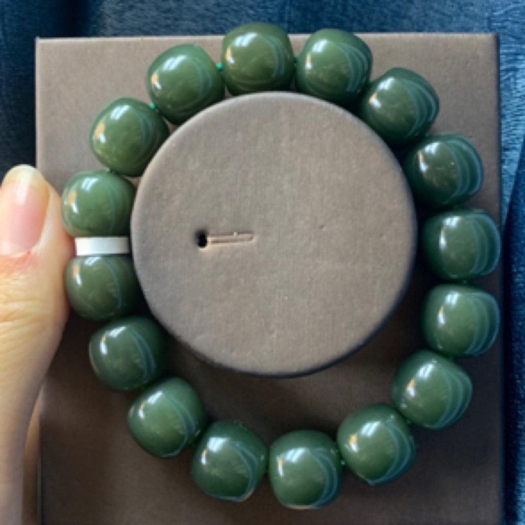 时尚和田玉析木老型深绿色14单圈手串