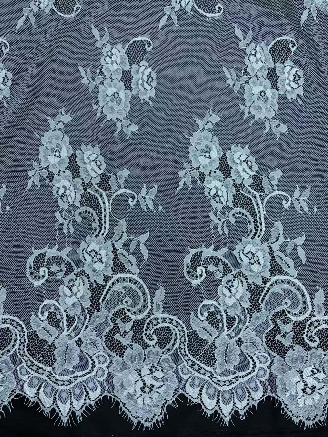 灰色宽边与睫毛款式蕾丝面料可用于婚纱服装窗帘等装饰819