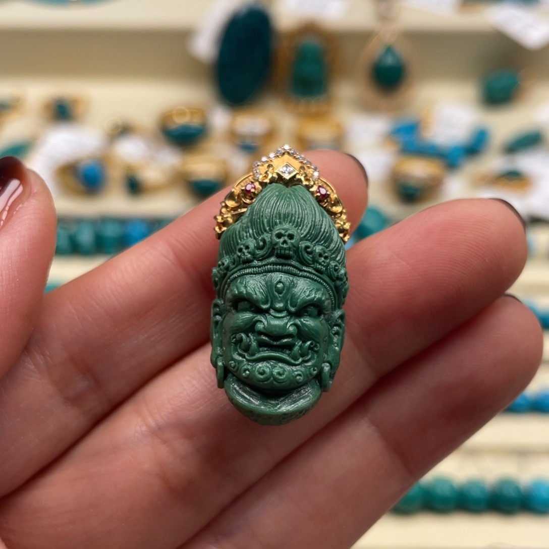 18K金镶嵌绿松石珠宝奇石