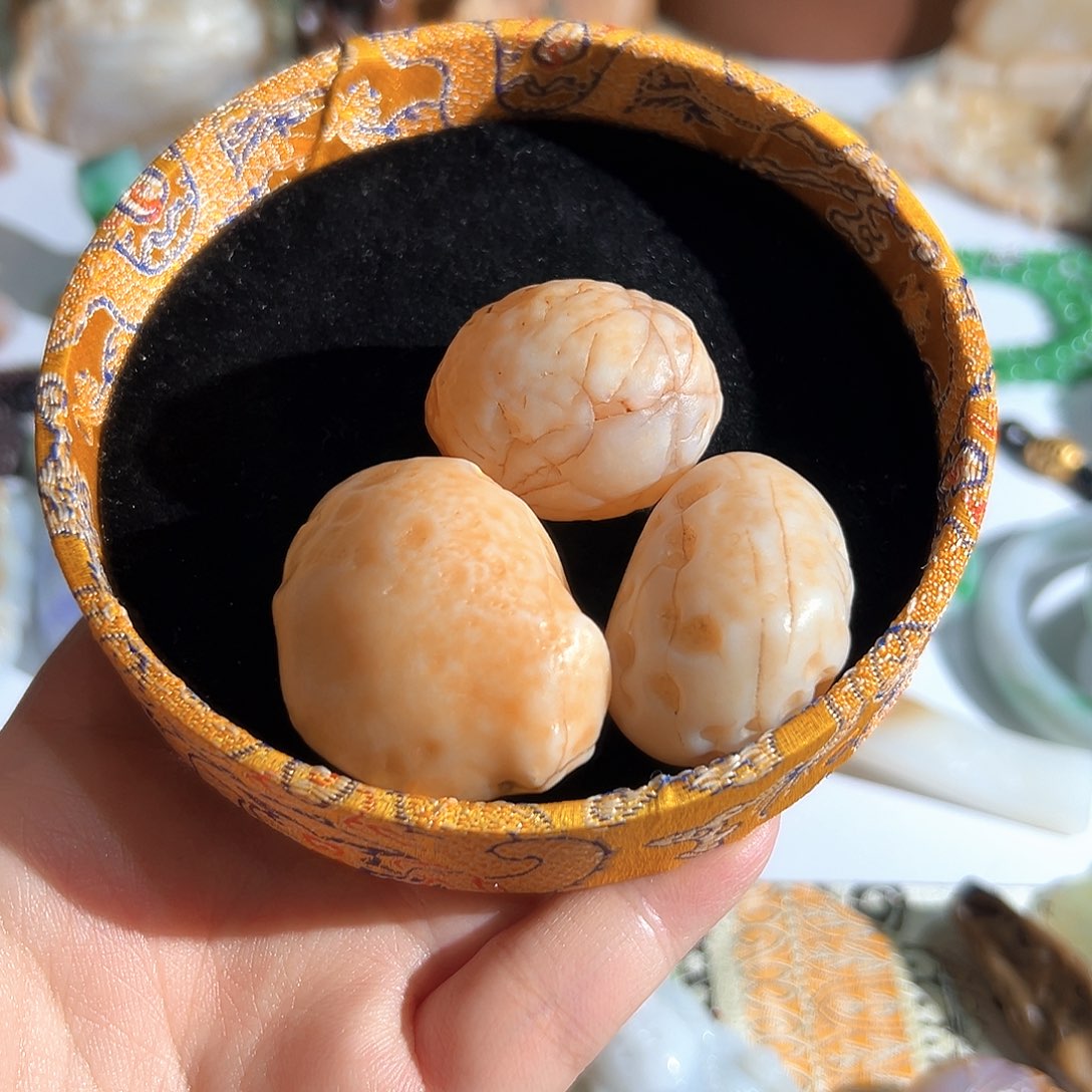 玛瑙/玉髓未镶嵌珠宝奇石奇石沙漠漆三个