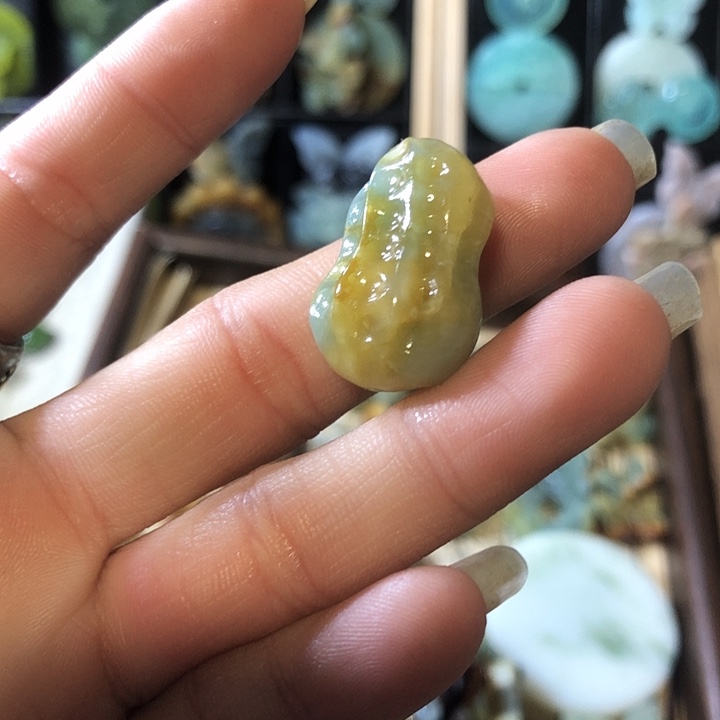 岫玉未镶嵌岫玉挂件