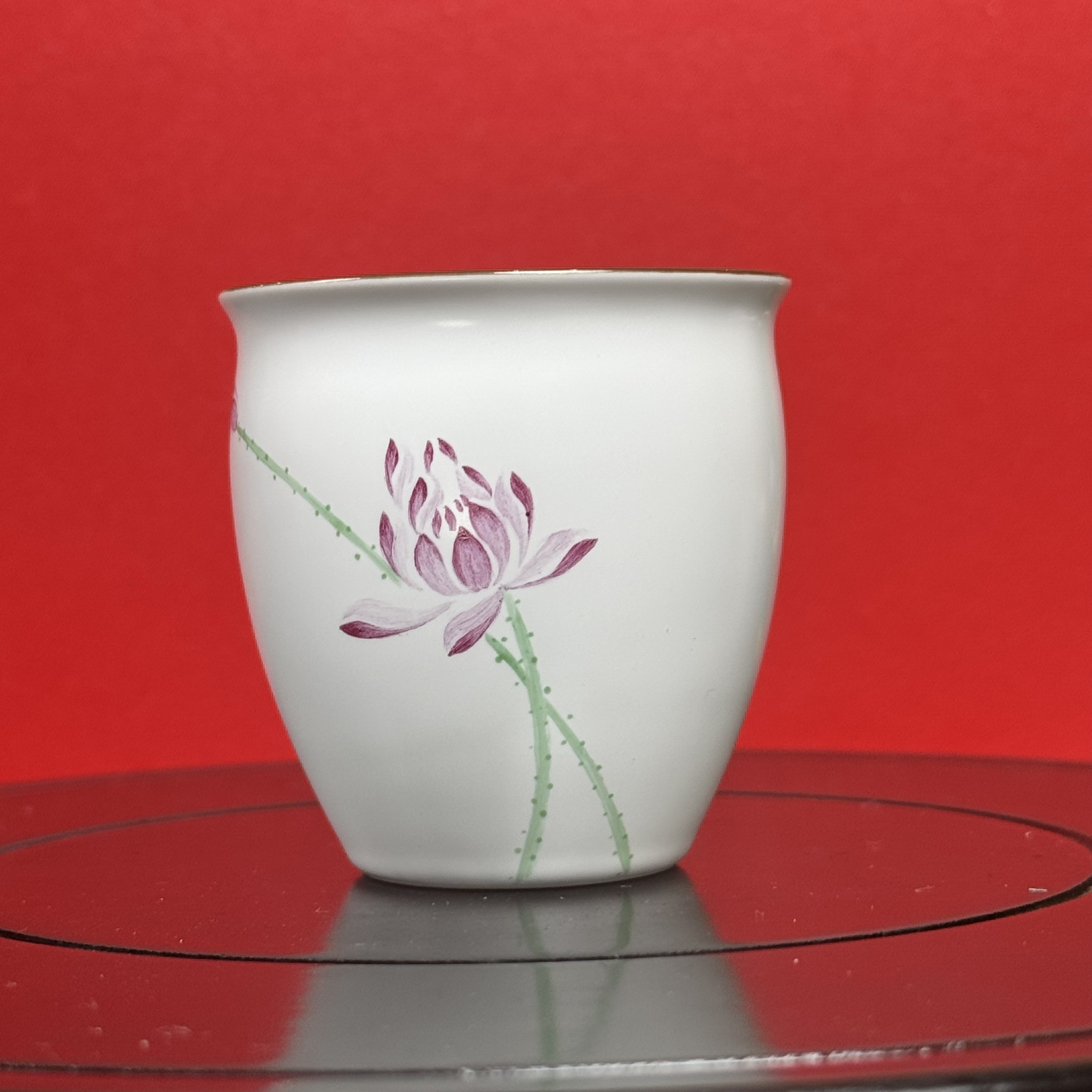 【央博溯源供应链】荷花束口杯