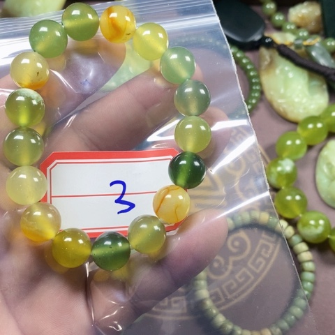 未镶嵌蛇纹石玉颈饰