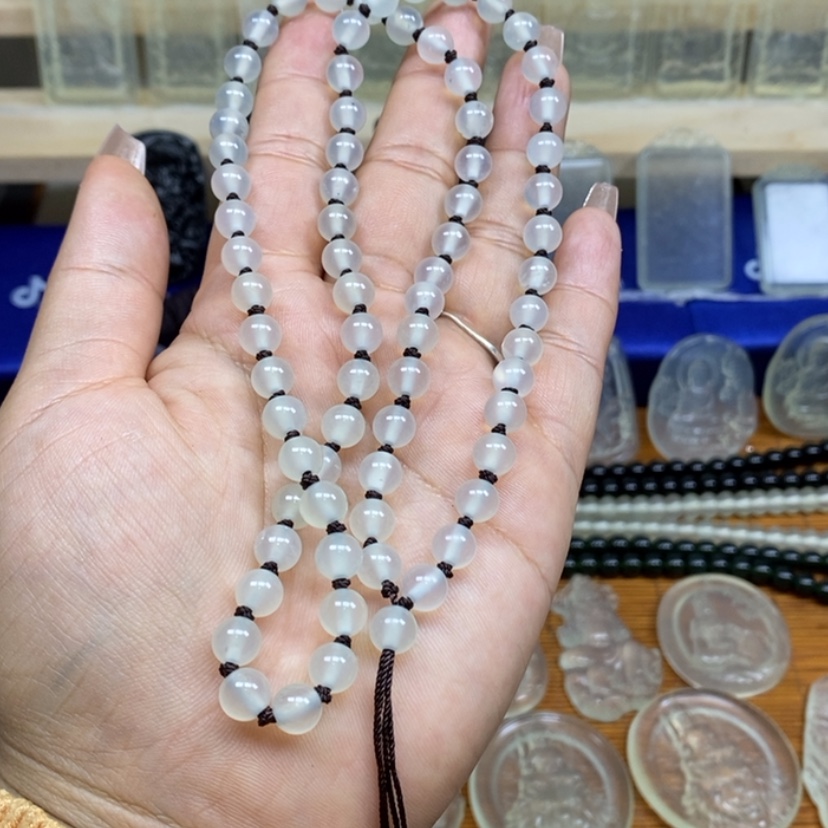 【闪购商品】蛇纹石玉未镶嵌颈饰