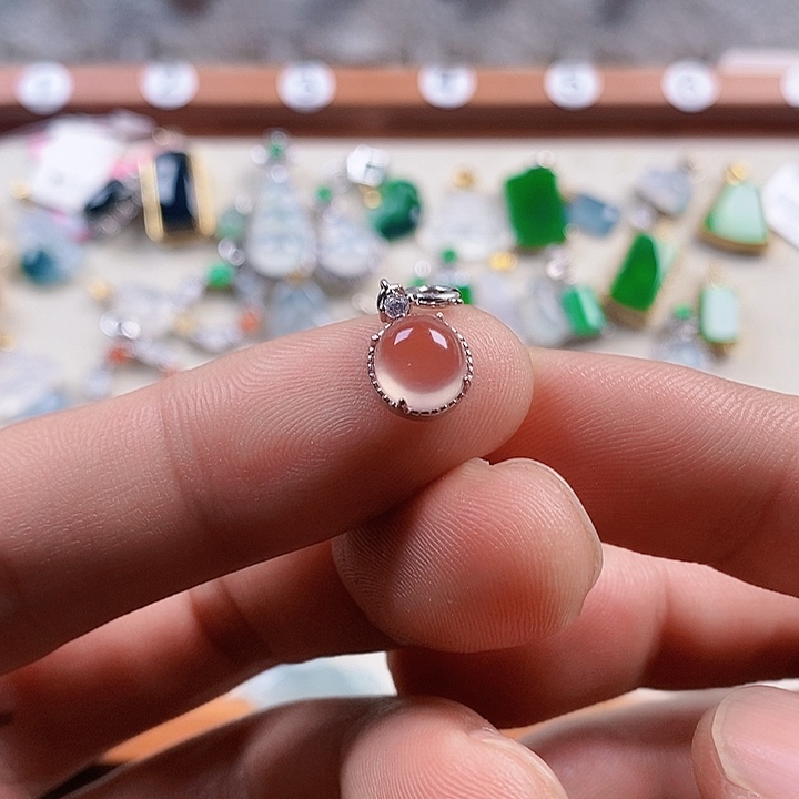 南红玛瑙银S925镶嵌颈饰