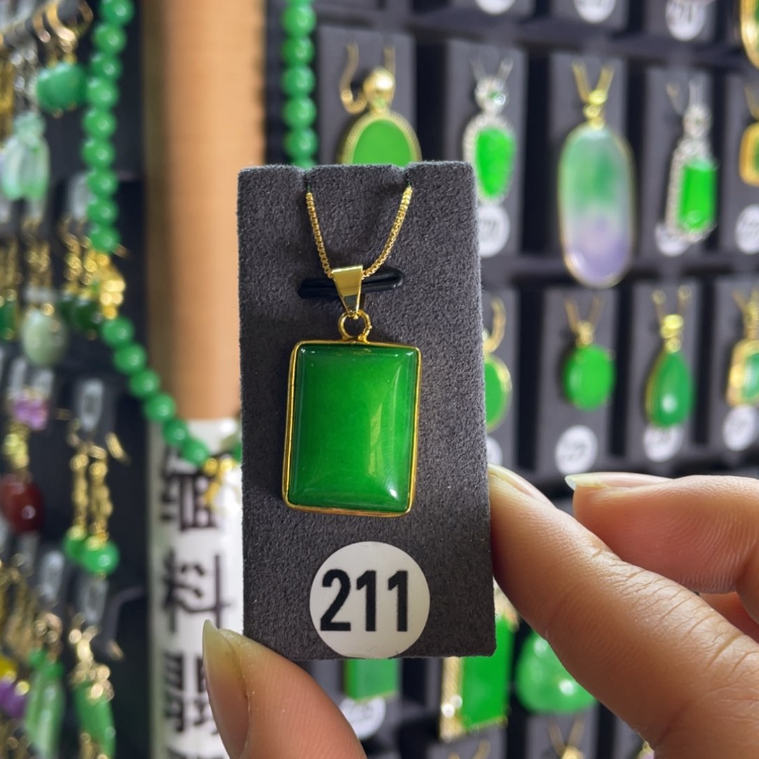 翡翠耳饰银S925镶嵌211……