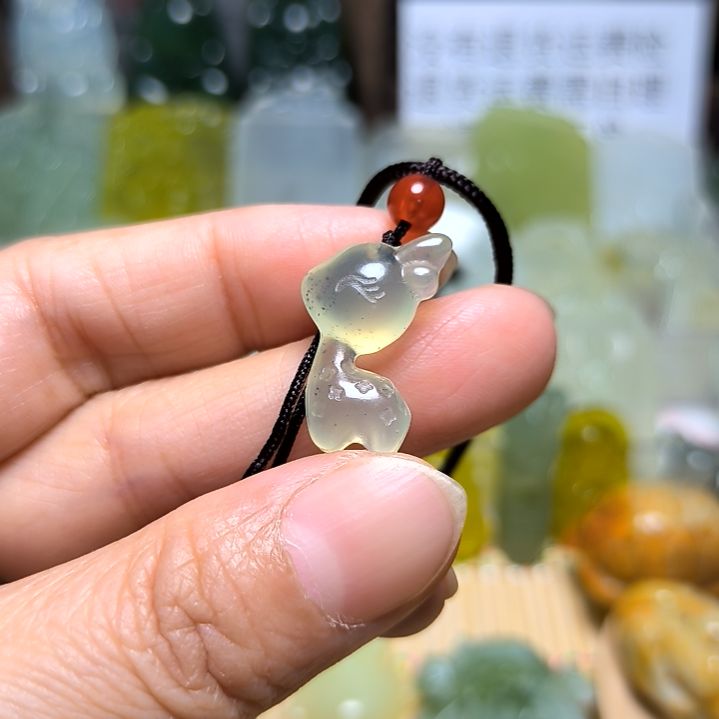 岫玉吊坠(不含链)未镶嵌