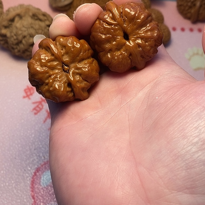 梨***o文玩核桃吊坠蛤蟆头