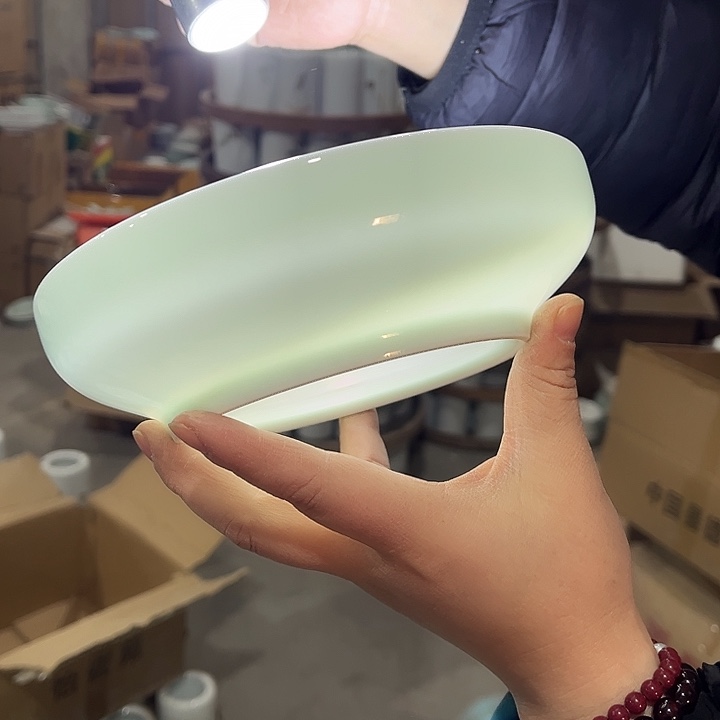 瓷片玉泥青瓷7英寸窝盘两个，包邮