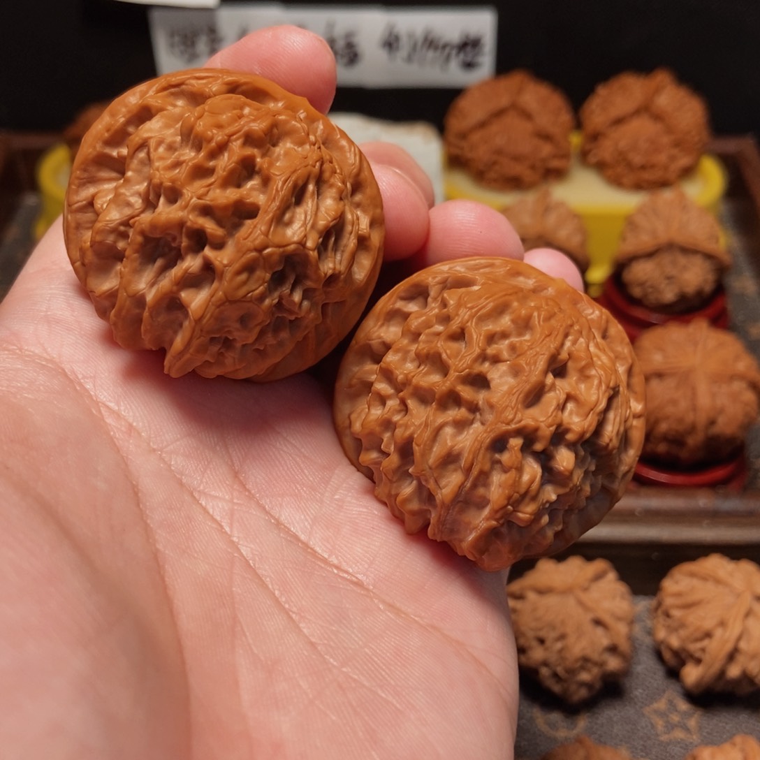 吊坠文玩核桃金麒麟46尺191