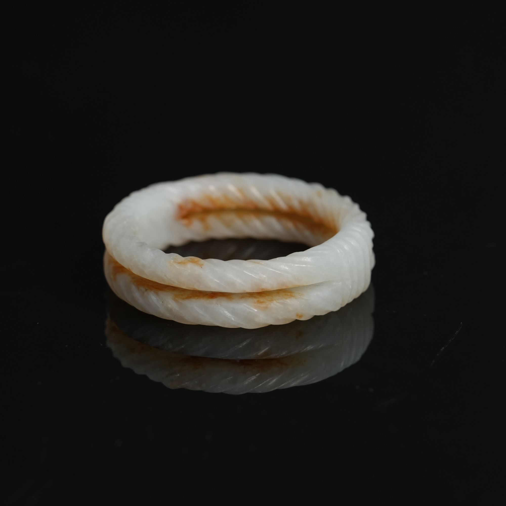 福运环环 白玉双绞丝纹玉环