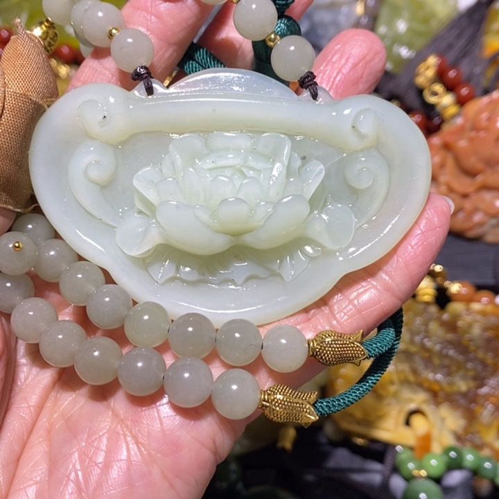 岫玉岫玉吊坠未镶嵌