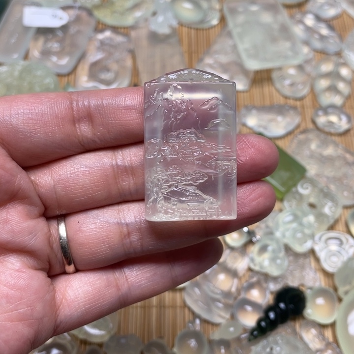 蛇纹石玉颈饰未镶嵌莫*